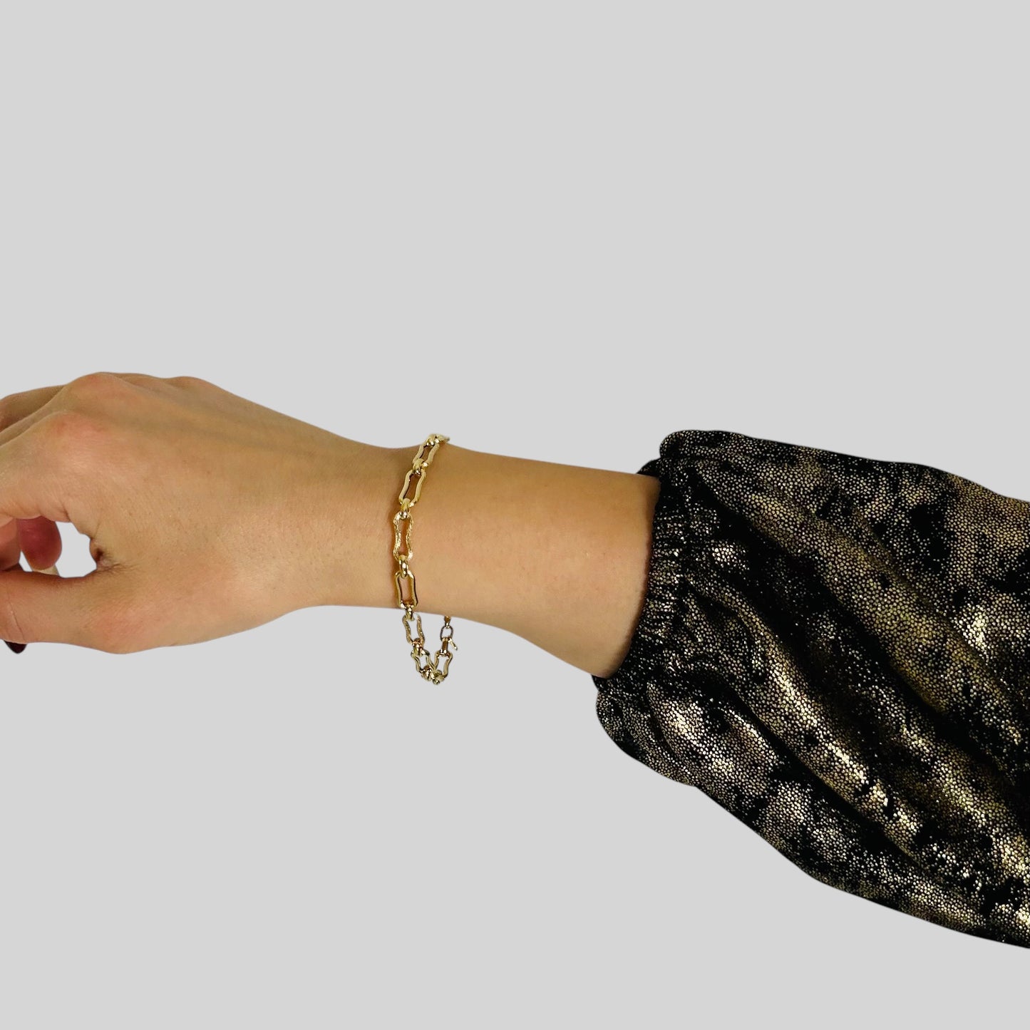 Bracciale in Oro 18 Carati con Maglie Uniche - Design Esclusivo e Raffinato