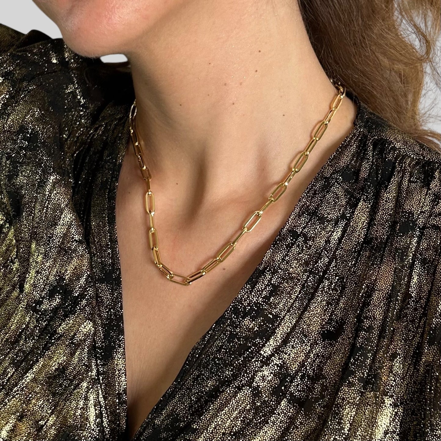 Collana in Oro 18 Carati con Maglie Rettangolari Sottili – Eleganza Discreta