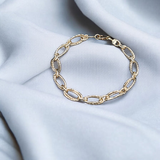 Bracciale in Oro 18 Carati con Maglie Intrecciate - Eleganza senza Tempo